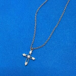 Elegant Silver Cross Rhinestone Pendant Necklace